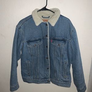 Levi’s WOMENS Sherpa Jean jacket